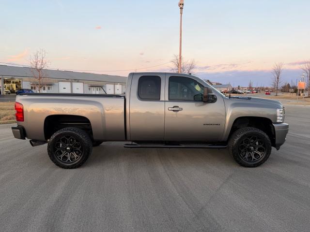 Chevrolet Silverado 2500HD 4WD Ext Cab 144.2" LTZ 2013