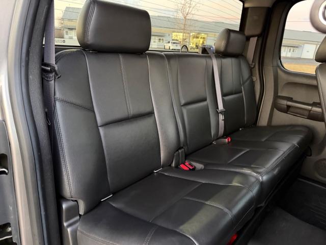 Chevrolet Silverado 2500HD 4WD Ext Cab 144.2" LTZ 2013