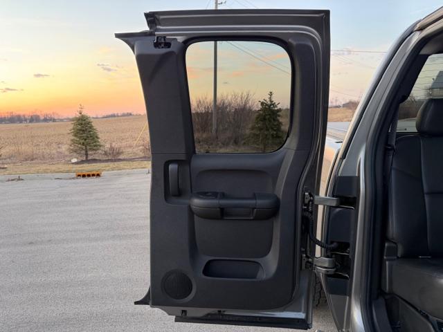 Chevrolet Silverado 2500HD 4WD Ext Cab 144.2" LTZ 2013