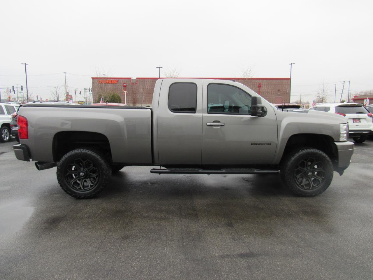 Chevrolet Silverado 2500HD 4WD Ext Cab 144.2" LTZ 2013