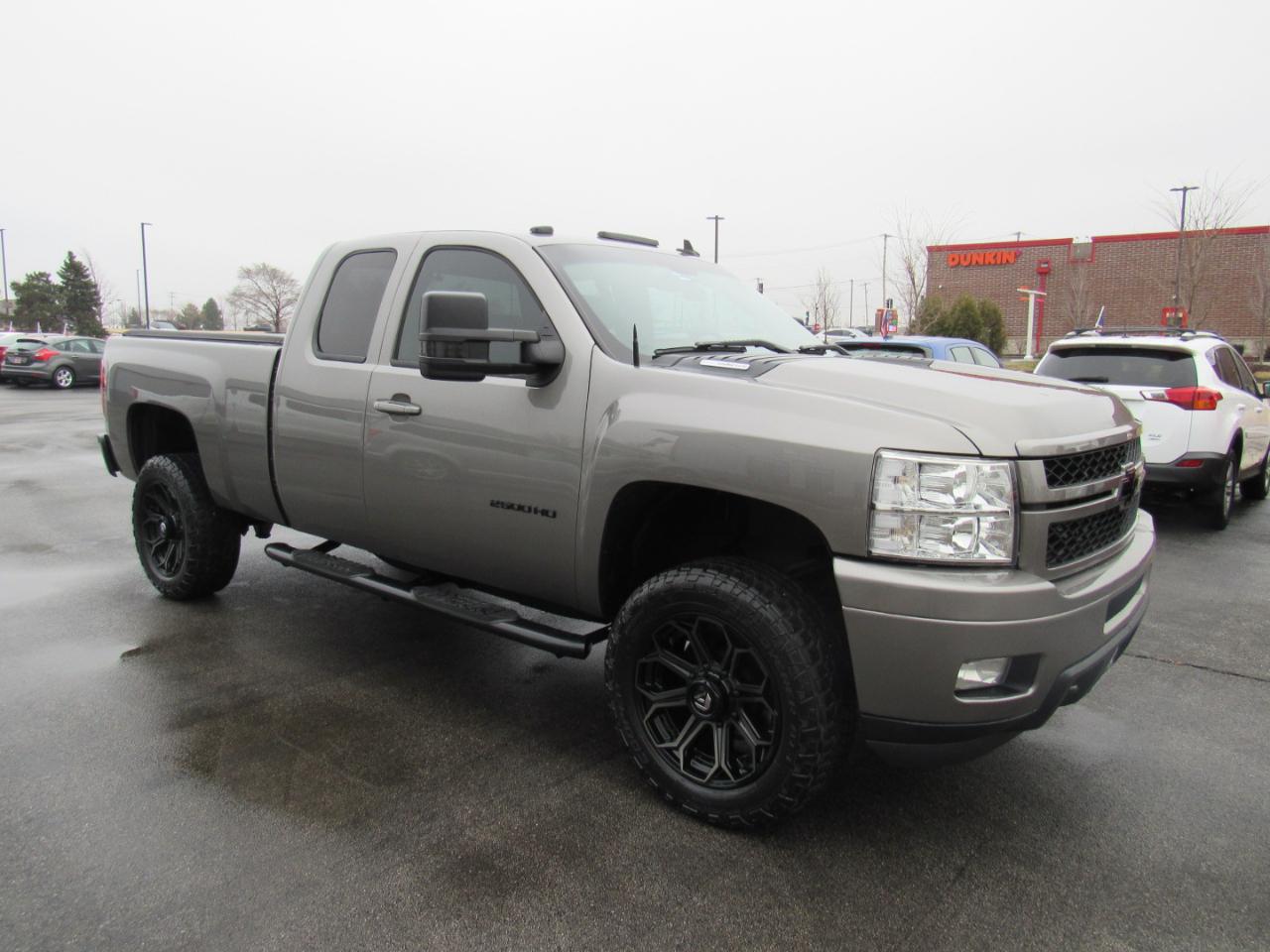 Chevrolet Silverado 2500HD 4WD Ext Cab 144.2" LTZ 2013