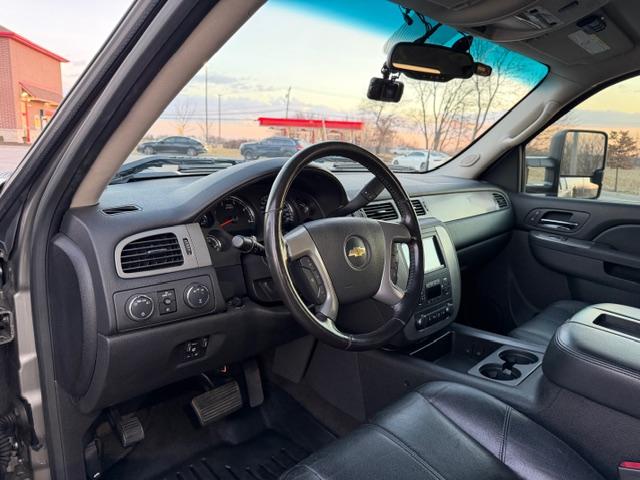 Chevrolet Silverado 2500HD 4WD Ext Cab 144.2" LTZ 2013