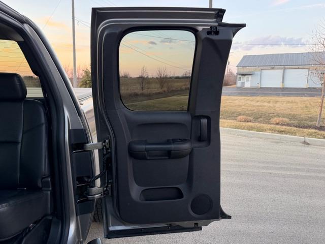 Chevrolet Silverado 2500HD 4WD Ext Cab 144.2" LTZ 2013