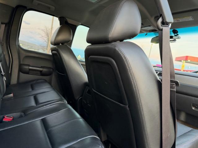 Chevrolet Silverado 2500HD 4WD Ext Cab 144.2" LTZ 2013