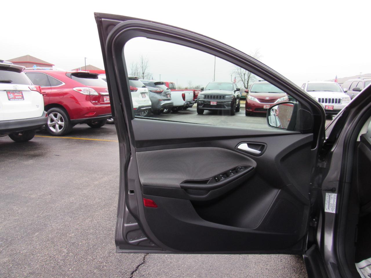 Ford Focus 5dr HB SE 2014