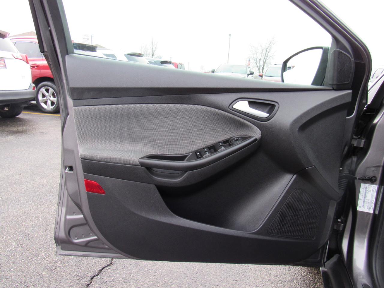 Ford Focus 5dr HB SE 2014