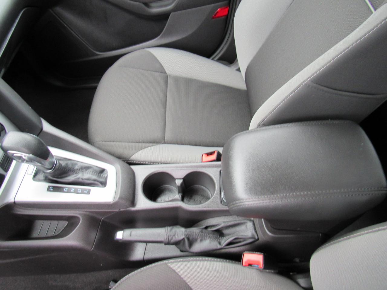 Ford Focus 5dr HB SE 2014