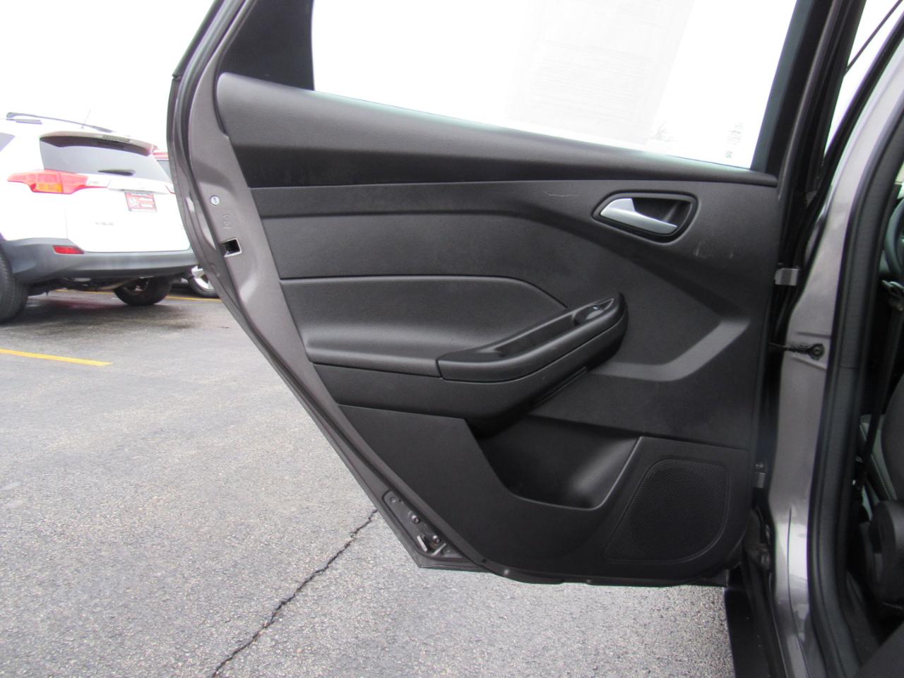 Ford Focus 5dr HB SE 2014