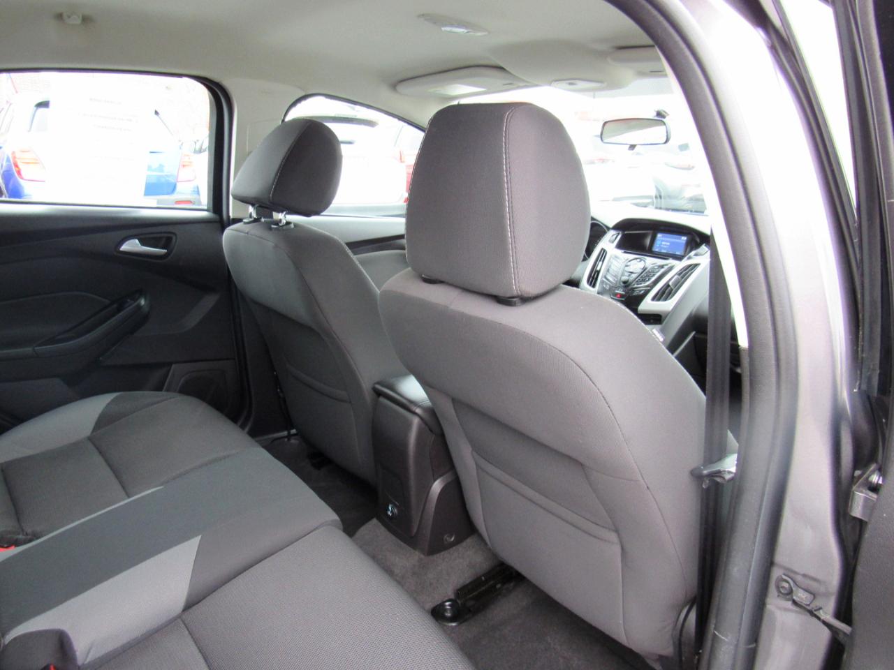 Ford Focus 5dr HB SE 2014