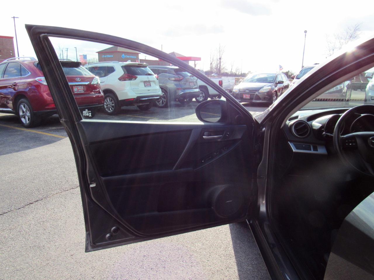 Mazda MAZDA3 4dr Sdn Auto i Touring 2010