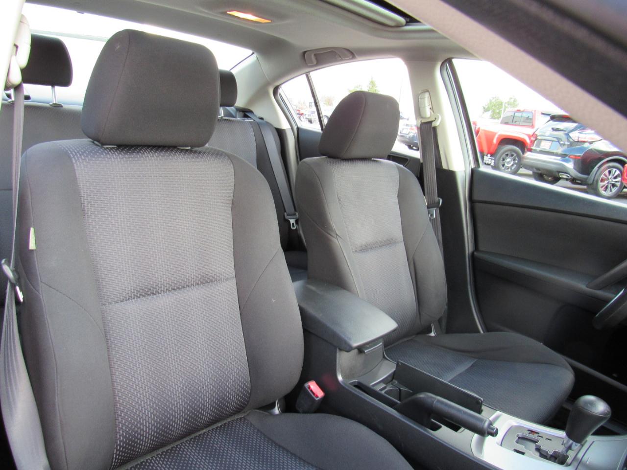 Mazda MAZDA3 4dr Sdn Auto i Touring 2010