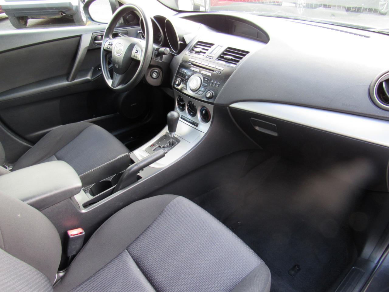 Mazda MAZDA3 4dr Sdn Auto i Touring 2010