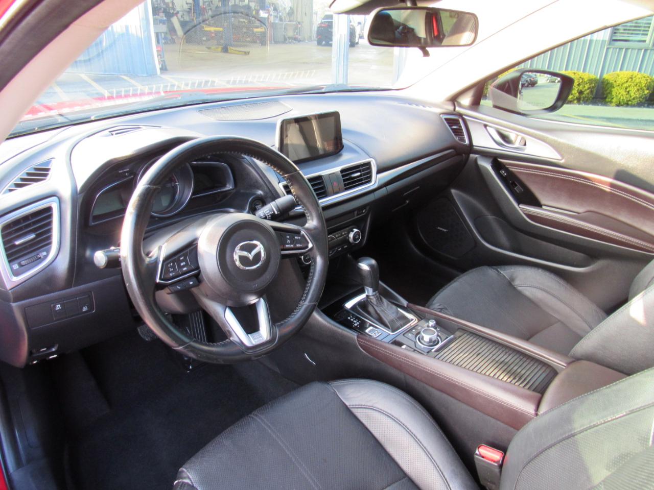 Mazda Mazda3 4-Door Grand Touring Auto 2017