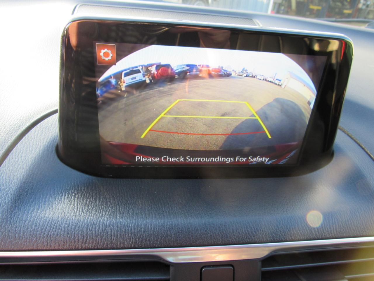 Mazda Mazda3 4-Door Grand Touring Auto 2017