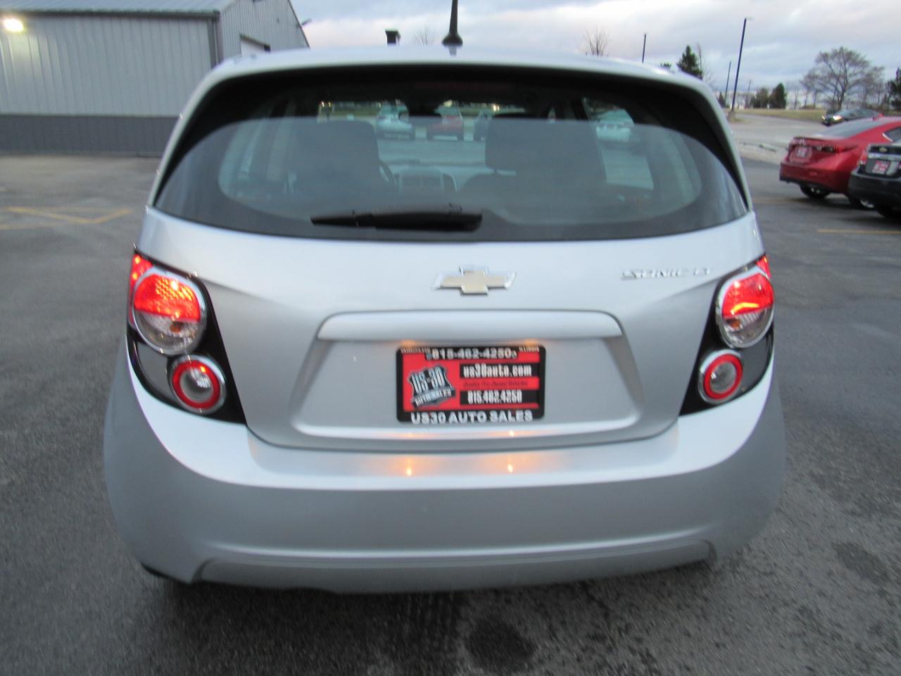Chevrolet Sonic 5dr HB LT 2LT 2012