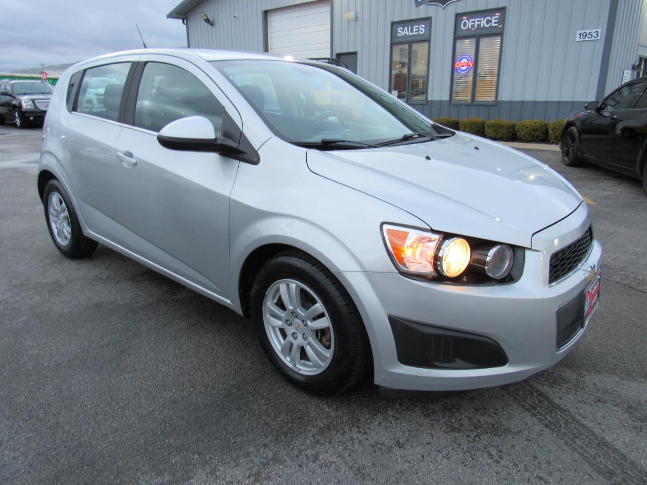 Chevrolet Sonic 5dr HB LT 2LT 2012