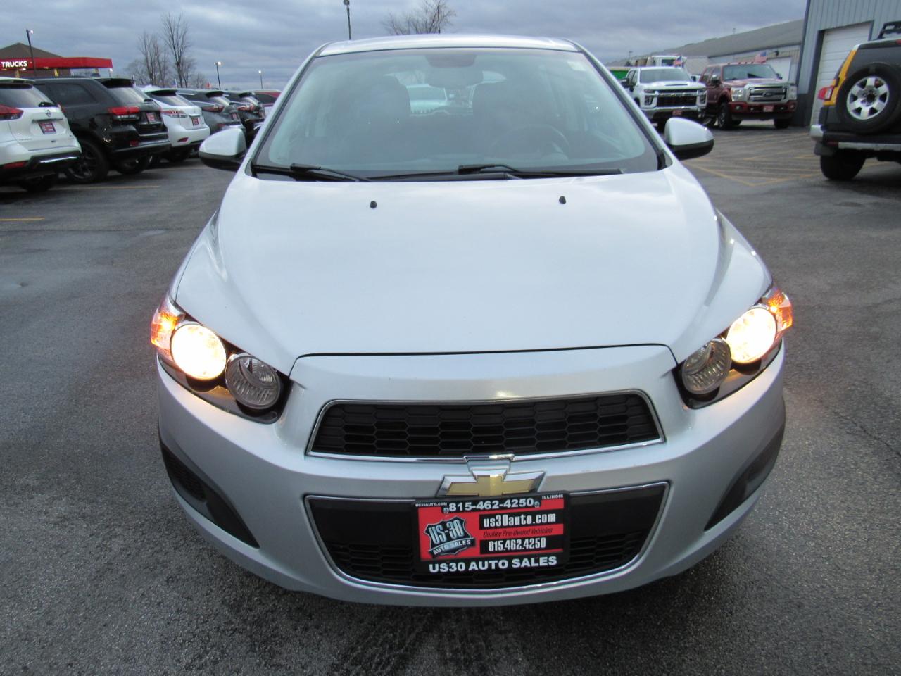Chevrolet Sonic 5dr HB LT 2LT 2012