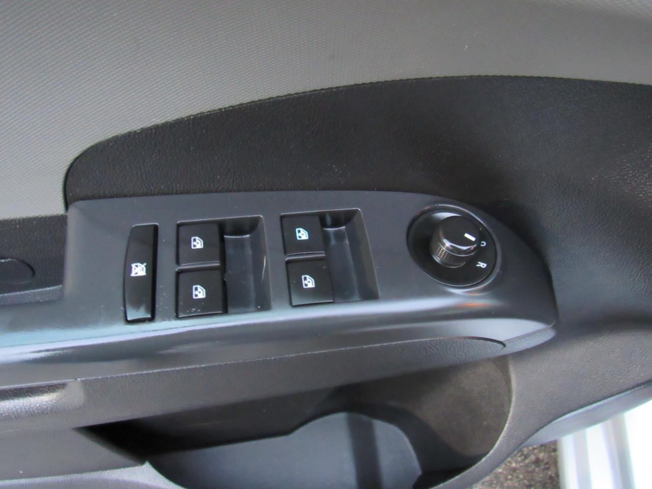 Chevrolet Sonic 5dr HB LT 2LT 2012