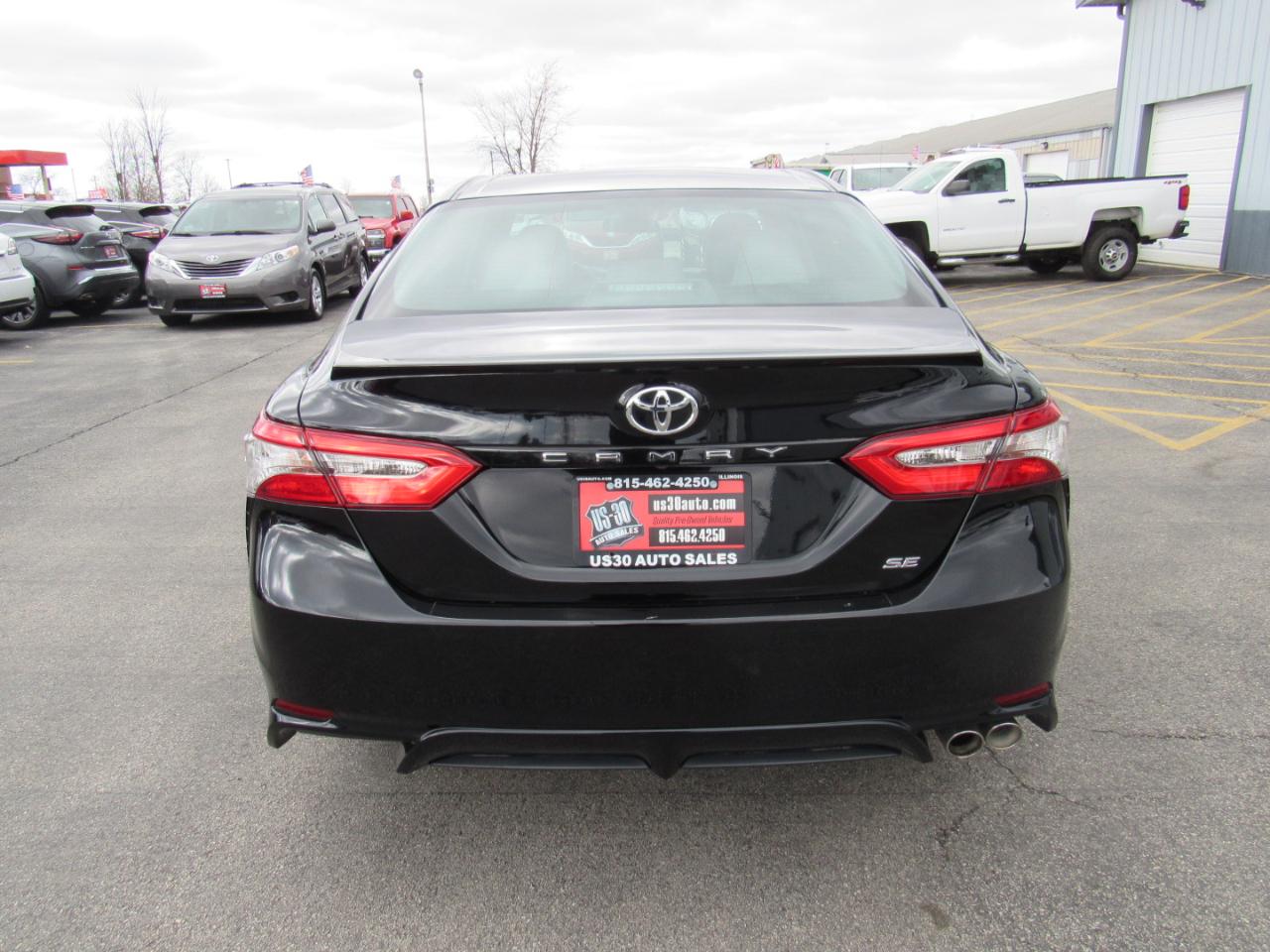 Toyota Camry XLE Auto (Natl) 2018