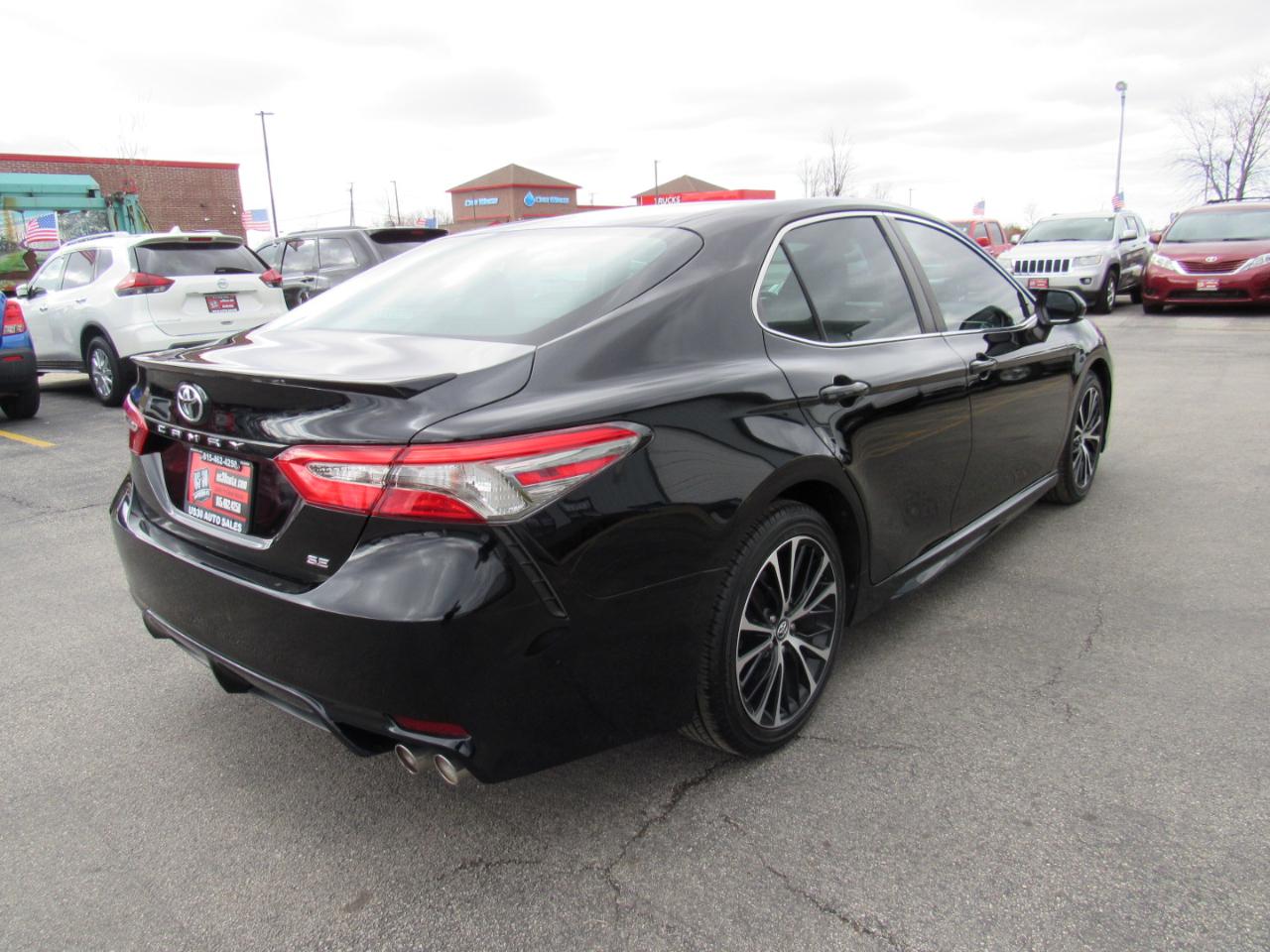 Toyota Camry XLE Auto (Natl) 2018
