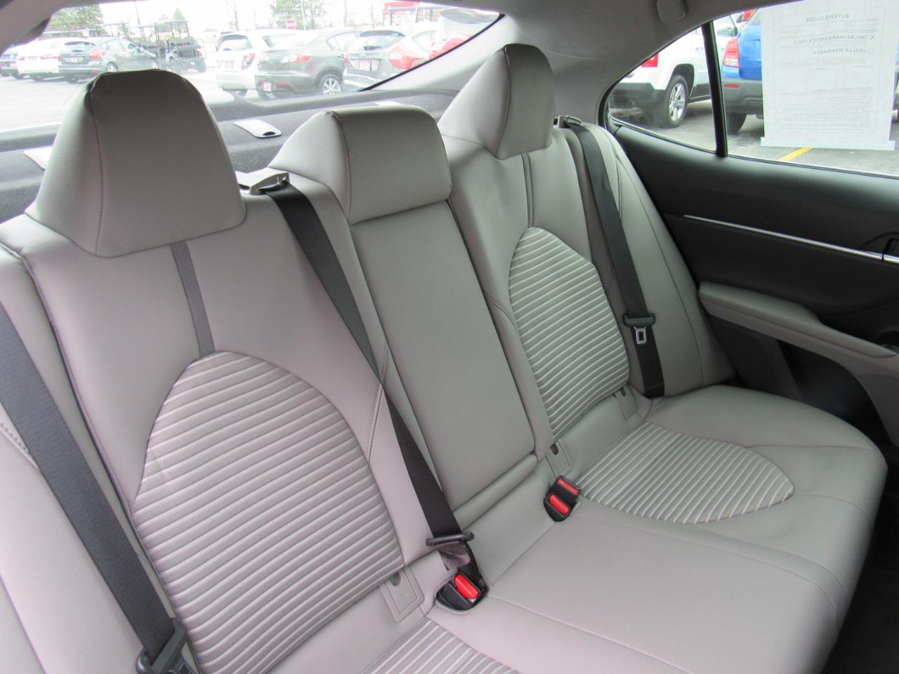 Toyota Camry XLE Auto (Natl) 2018