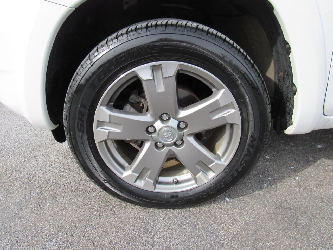 Toyota RAV4 4WD 4dr V6 5-Spd AT Sport (Natl) 2008