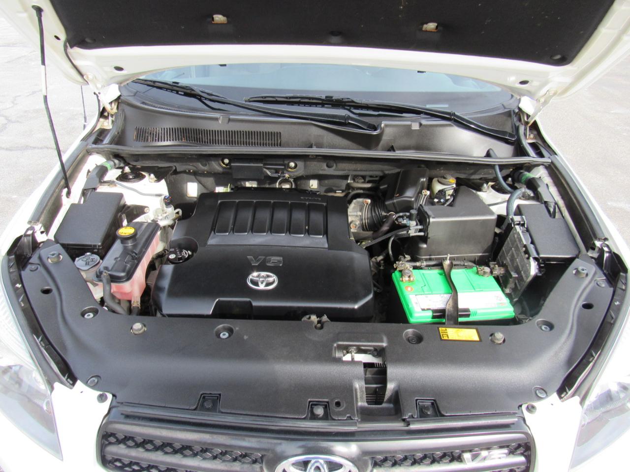 Toyota RAV4 4WD 4dr V6 5-Spd AT Sport (Natl) 2008