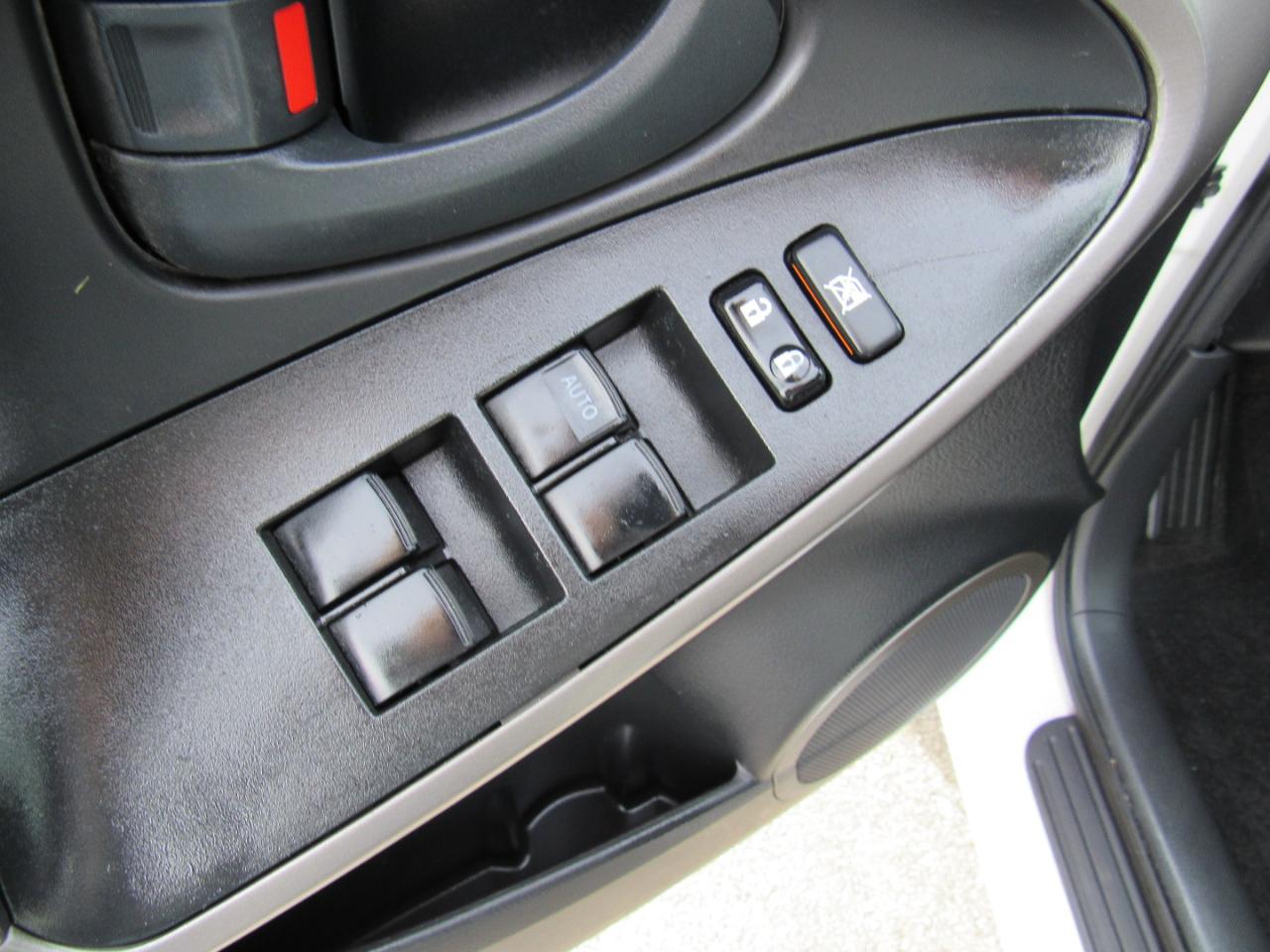 Toyota RAV4 4WD 4dr V6 5-Spd AT Sport (Natl) 2008