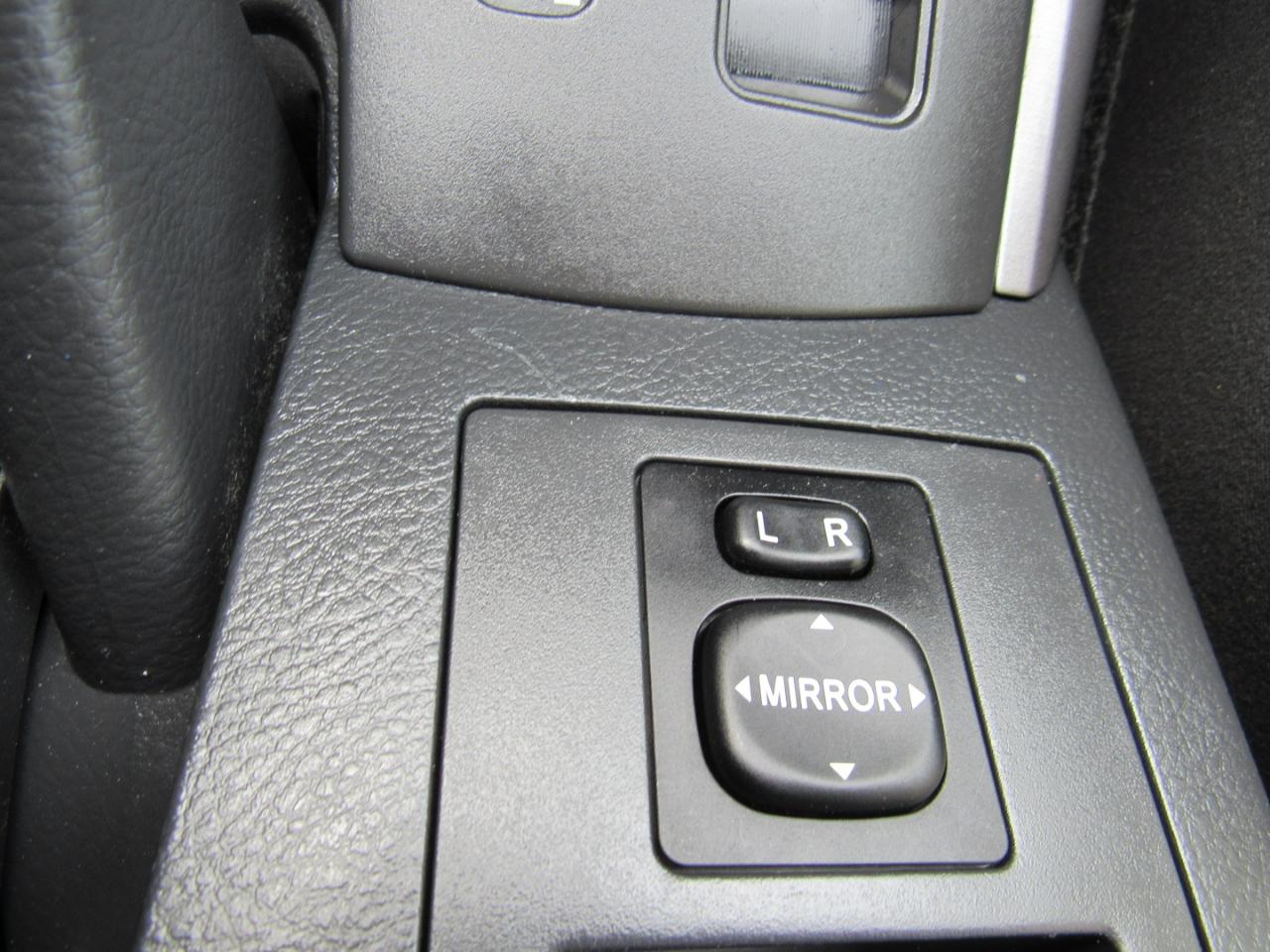 Toyota RAV4 4WD 4dr V6 5-Spd AT Sport (Natl) 2008