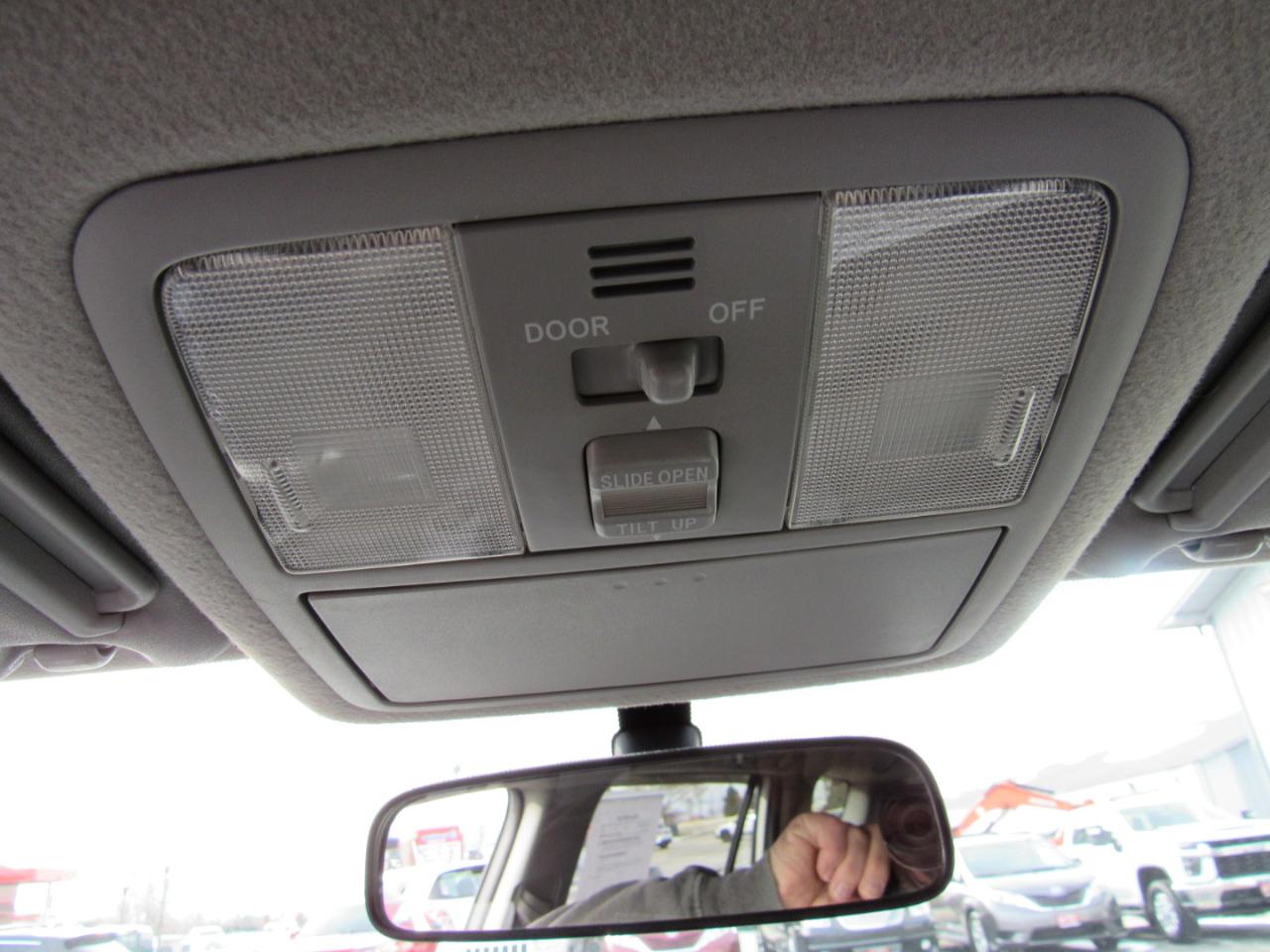 Toyota RAV4 4WD 4dr V6 5-Spd AT Sport (Natl) 2008