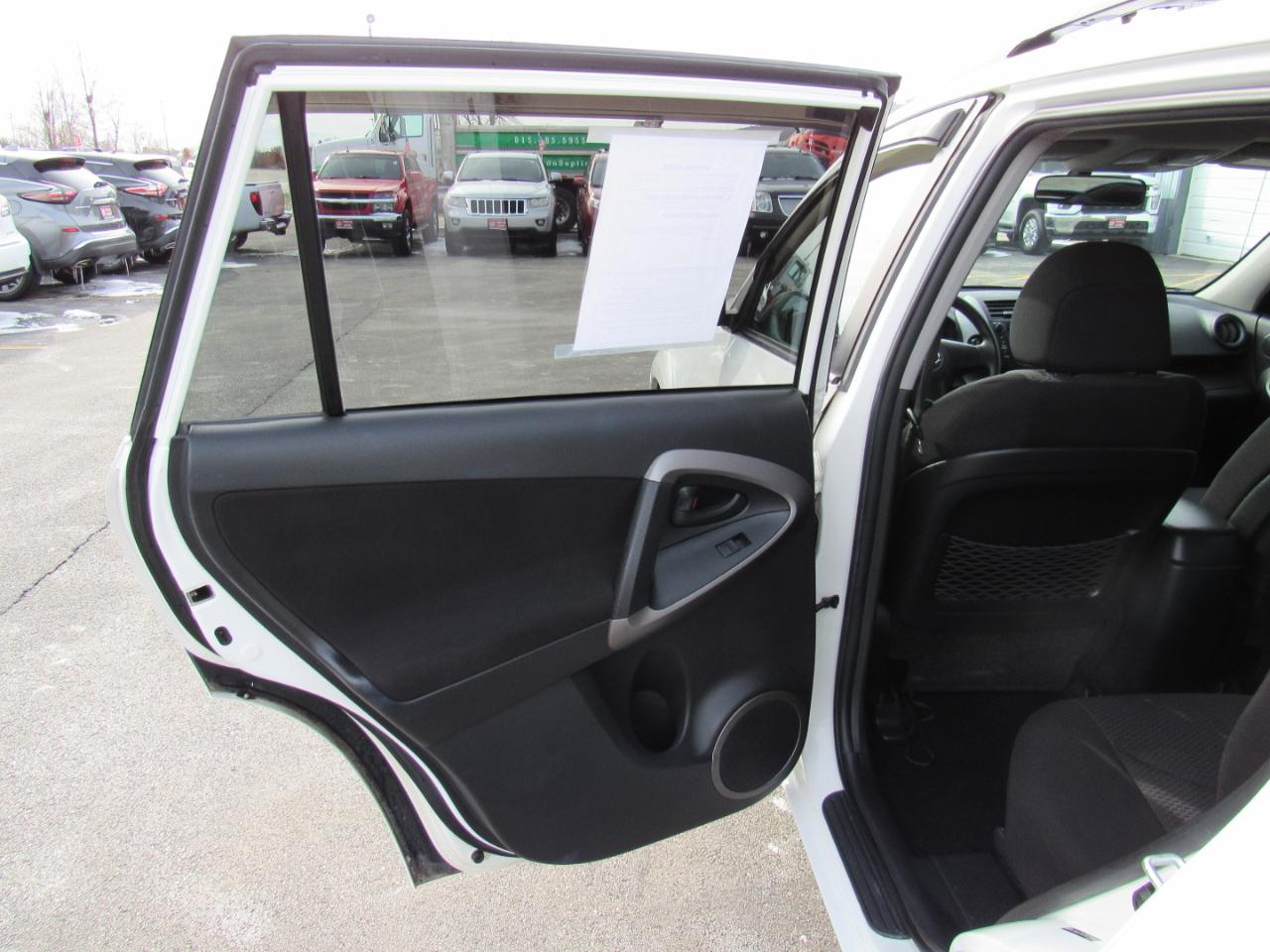 Toyota RAV4 4WD 4dr V6 5-Spd AT Sport (Natl) 2008