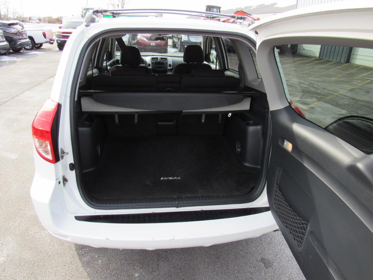 Toyota RAV4 4WD 4dr V6 5-Spd AT Sport (Natl) 2008