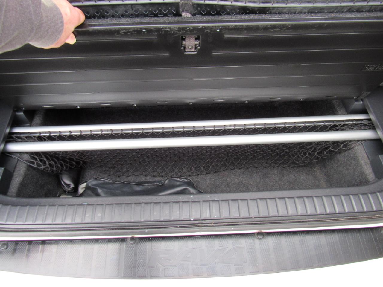 Toyota RAV4 4WD 4dr V6 5-Spd AT Sport (Natl) 2008