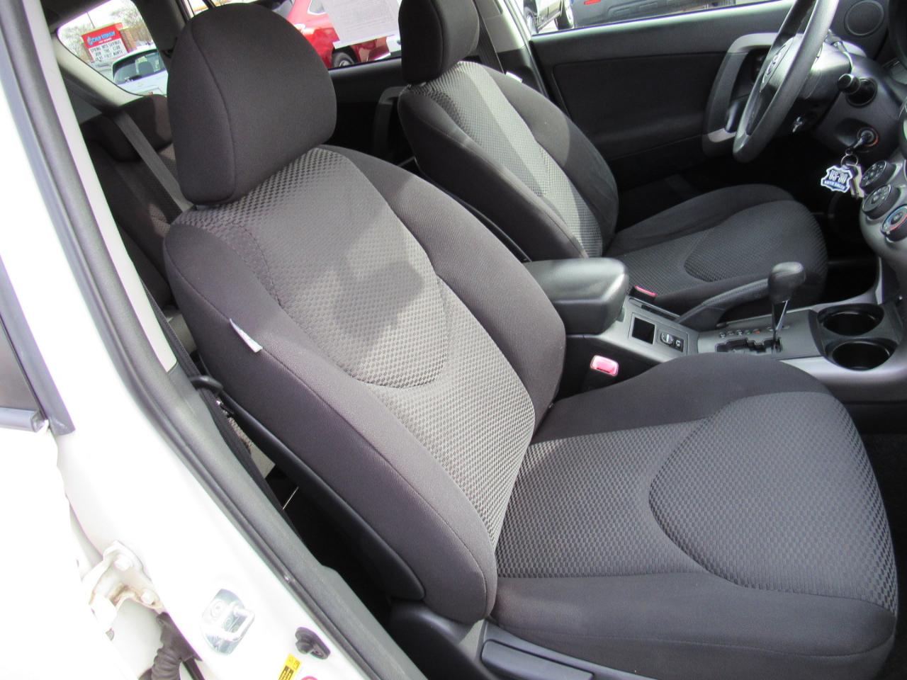 Toyota RAV4 4WD 4dr V6 5-Spd AT Sport (Natl) 2008