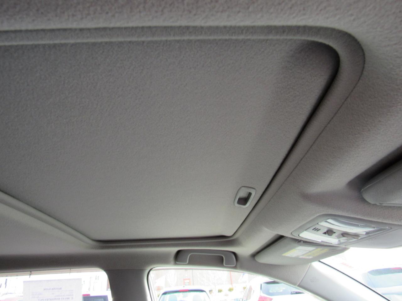 Toyota RAV4 4WD 4dr V6 5-Spd AT Sport (Natl) 2008