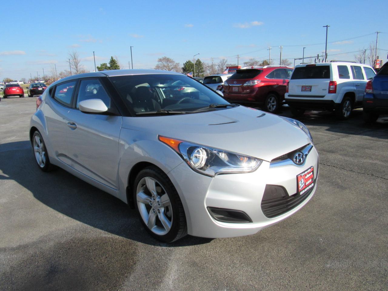 Hyundai Veloster 3dr Cpe Auto w/Black Int 2013