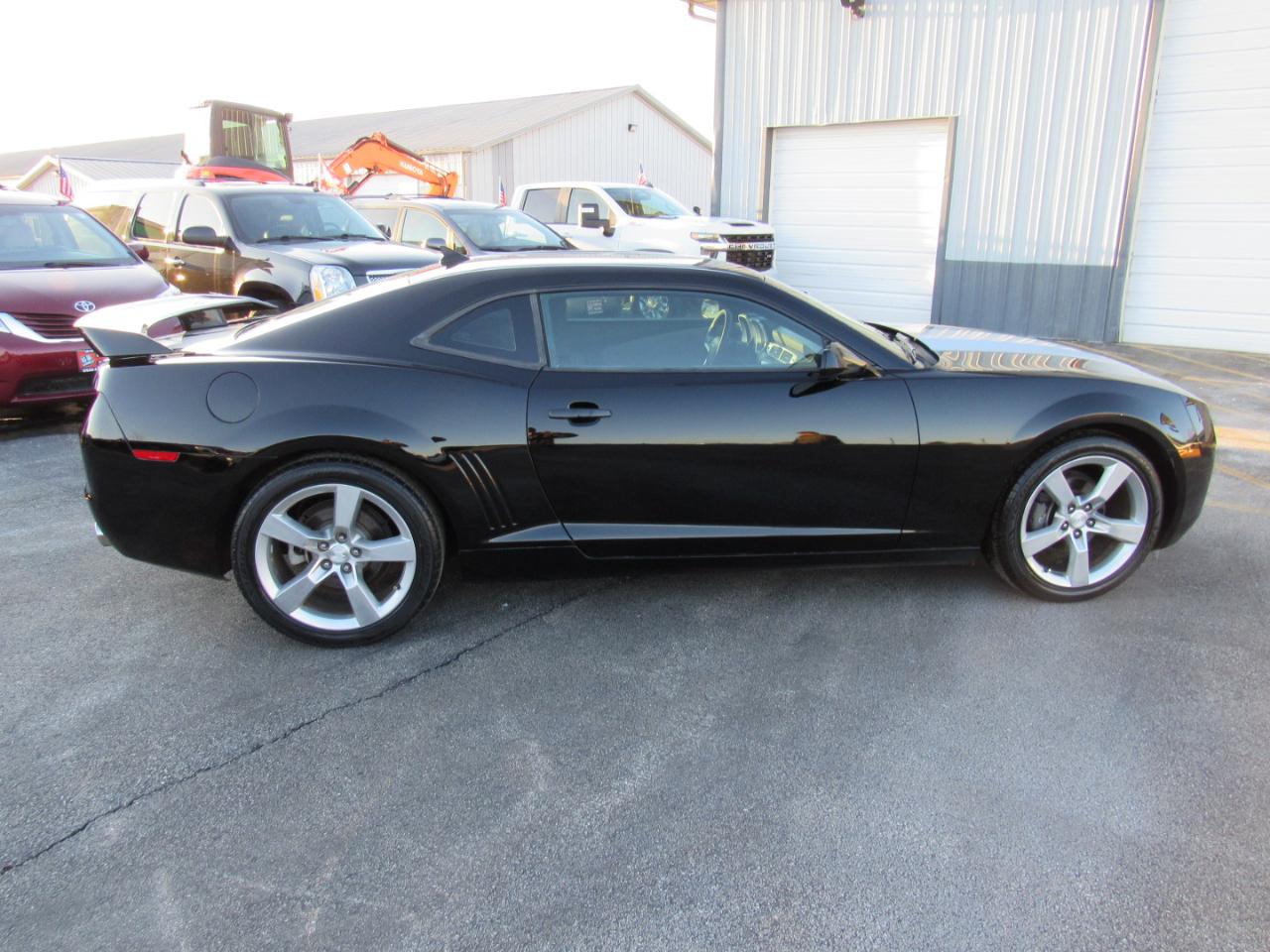 Chevrolet Camaro 2dr Cpe 2LS 2012