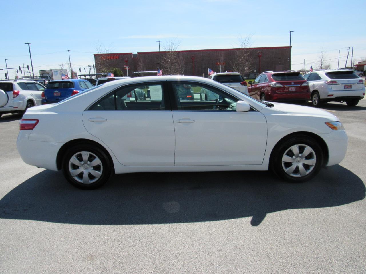 Toyota Camry 4dr Sdn I4 Man (Natl) 2009