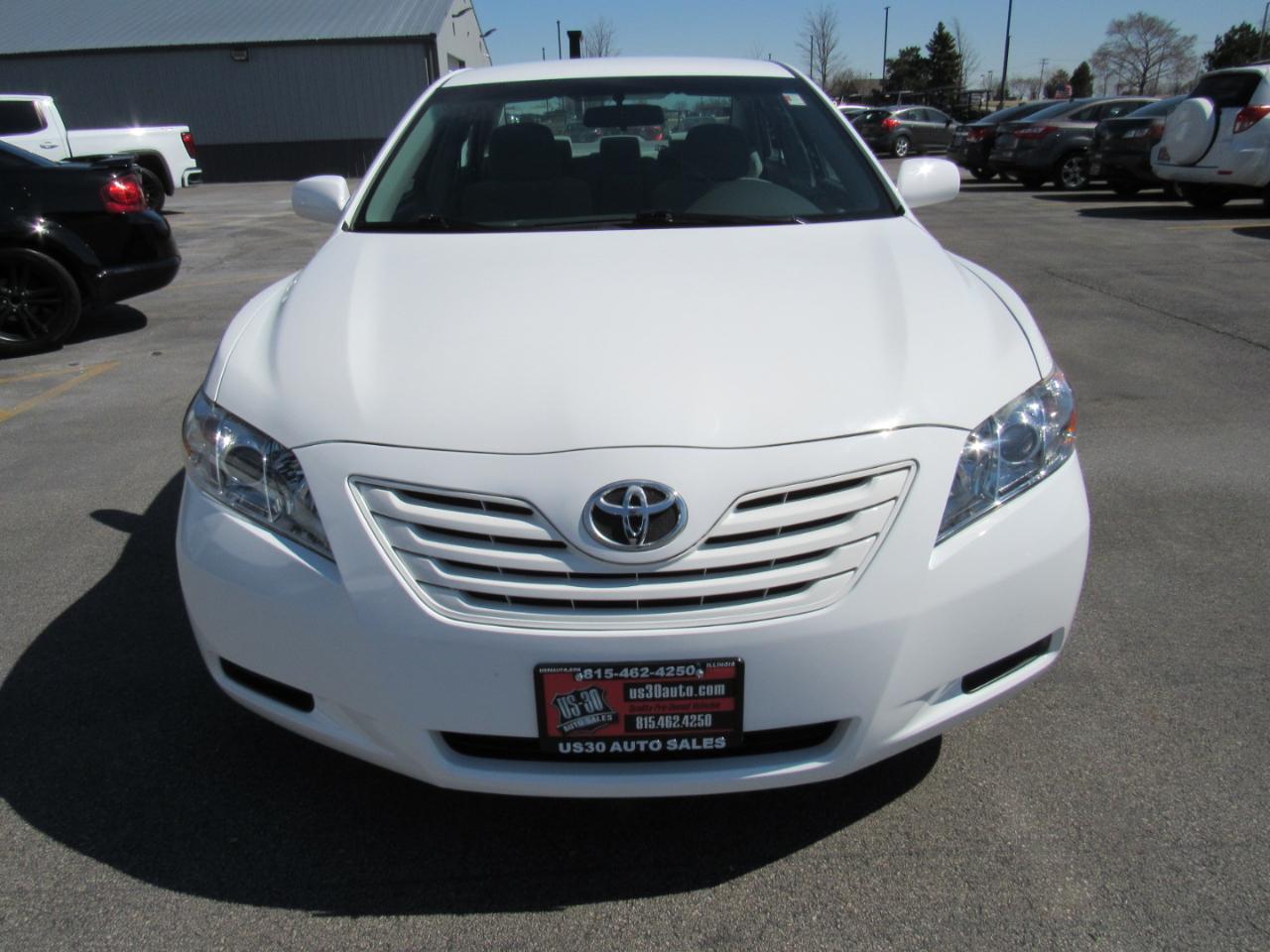 Toyota Camry 4dr Sdn I4 Man (Natl) 2009
