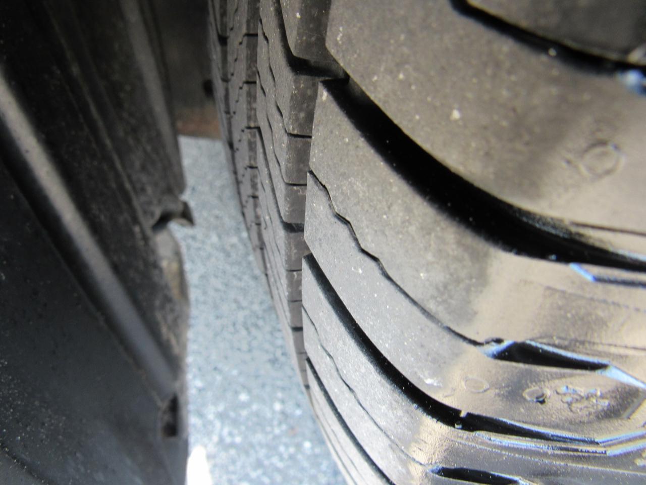 Toyota Camry 4dr Sdn I4 Man (Natl) 2009