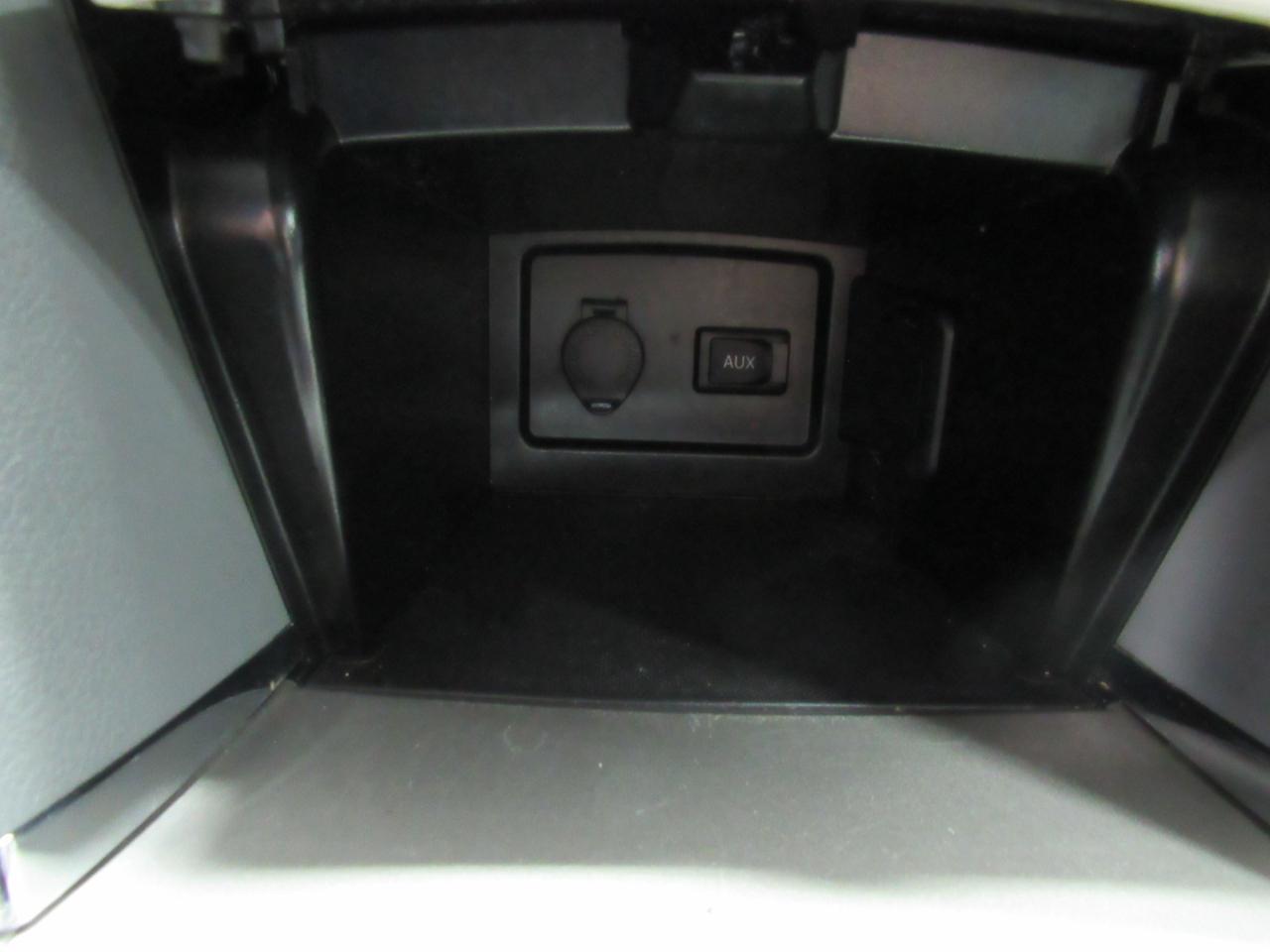 Toyota Camry 4dr Sdn I4 Man (Natl) 2009