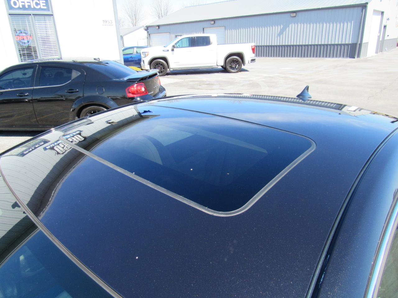 Buick Regal 4dr Sdn Premium 1 2012