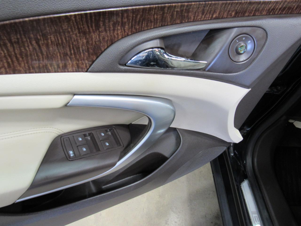 Buick Regal 4dr Sdn Premium 1 2012