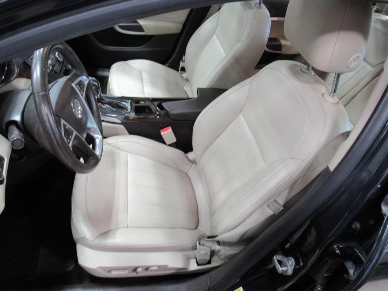 Buick Regal 4dr Sdn Premium 1 2012