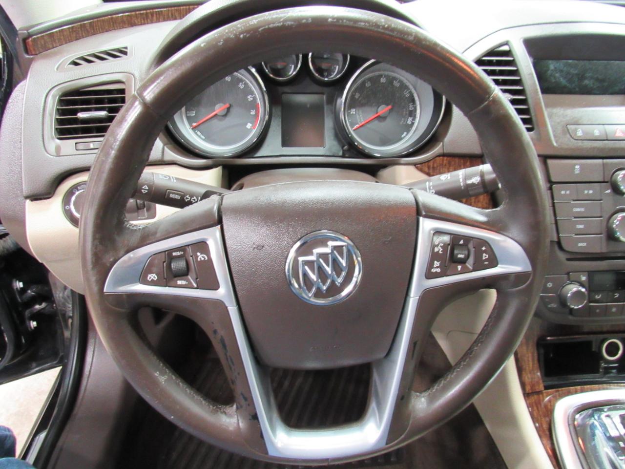 Buick Regal 4dr Sdn Premium 1 2012