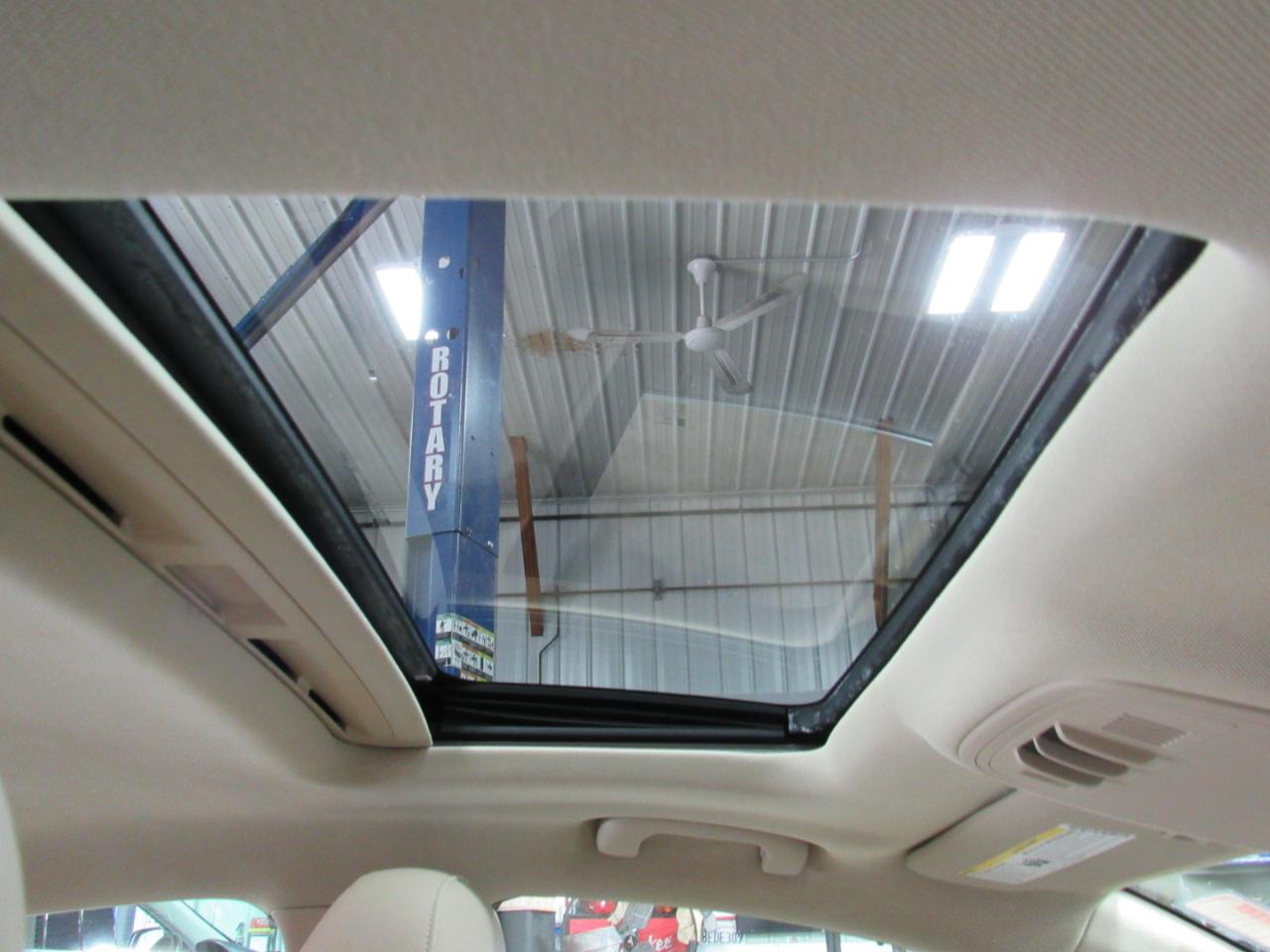 Buick Regal 4dr Sdn Premium 1 2012