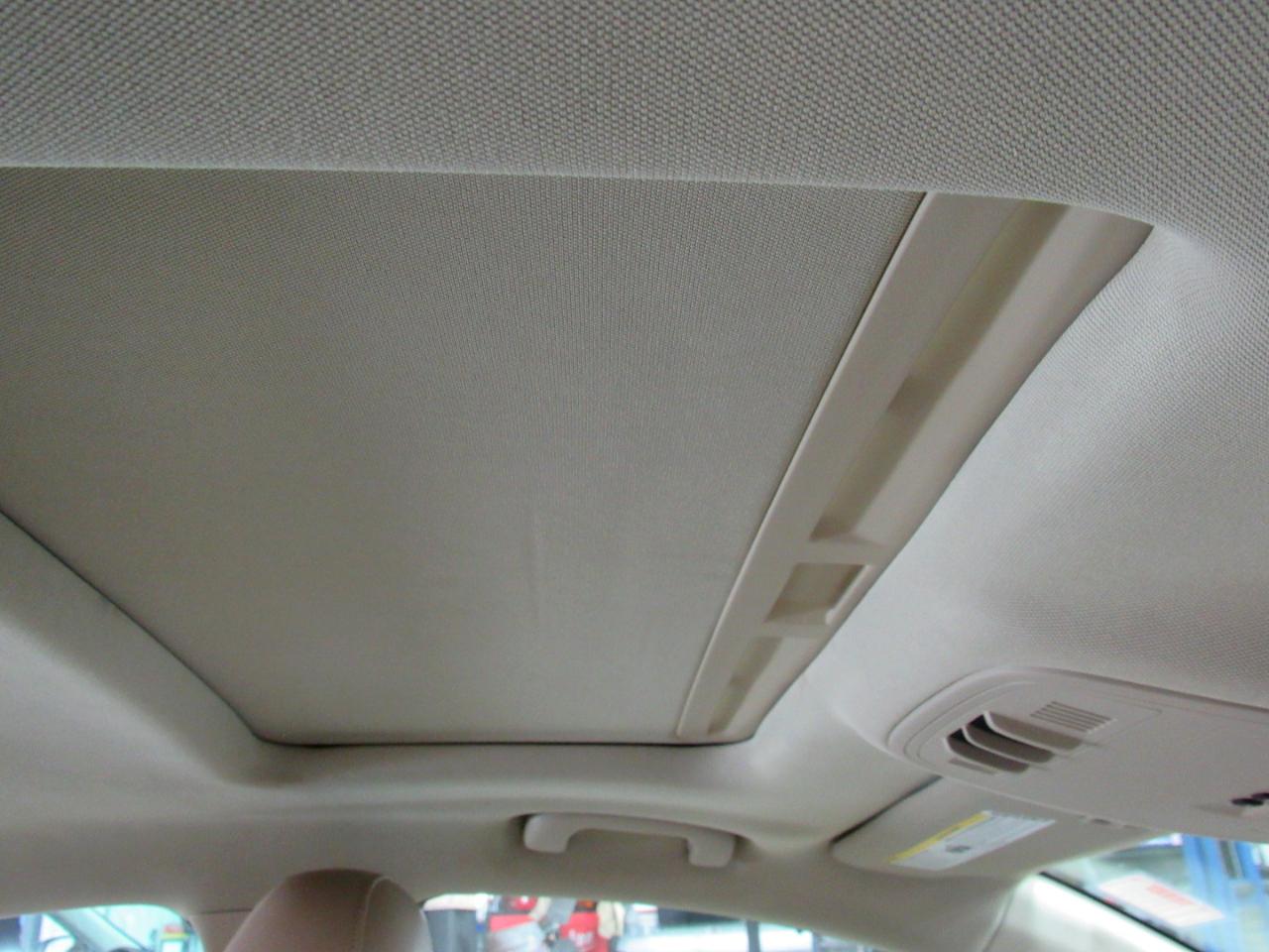 Buick Regal 4dr Sdn Premium 1 2012