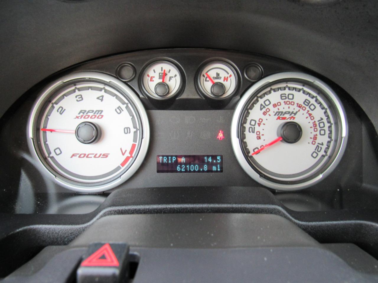 Ford Focus 4dr Sdn SE 2008