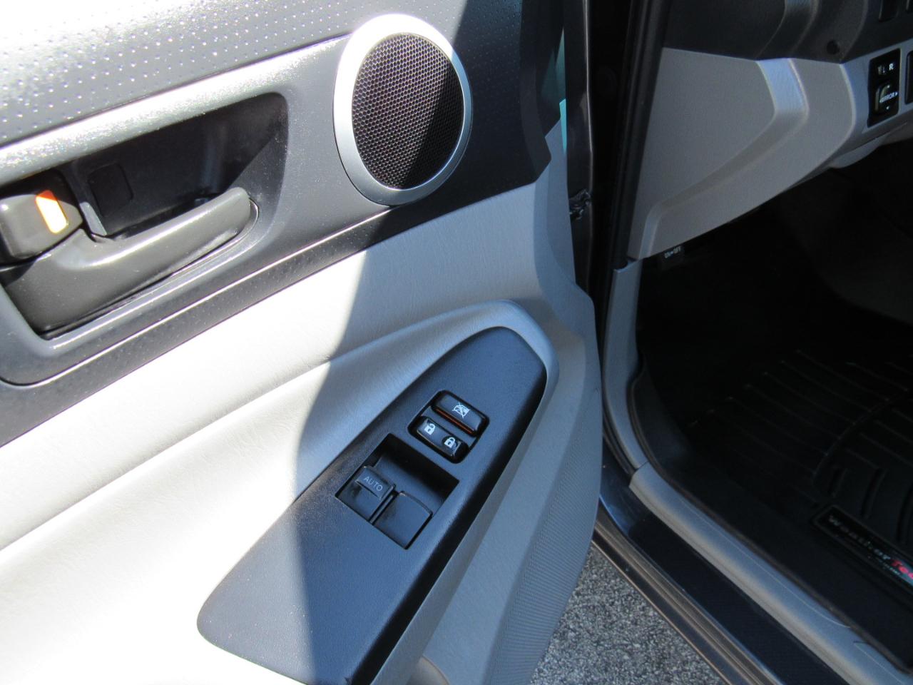 Toyota Tacoma 4WD Access Cab I4 MT (Natl) 2014