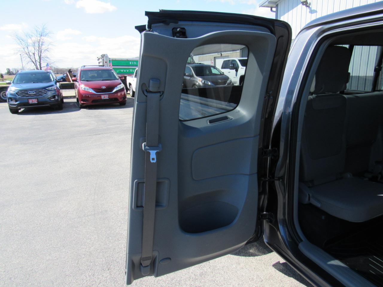 Toyota Tacoma 4WD Access Cab I4 MT (Natl) 2014